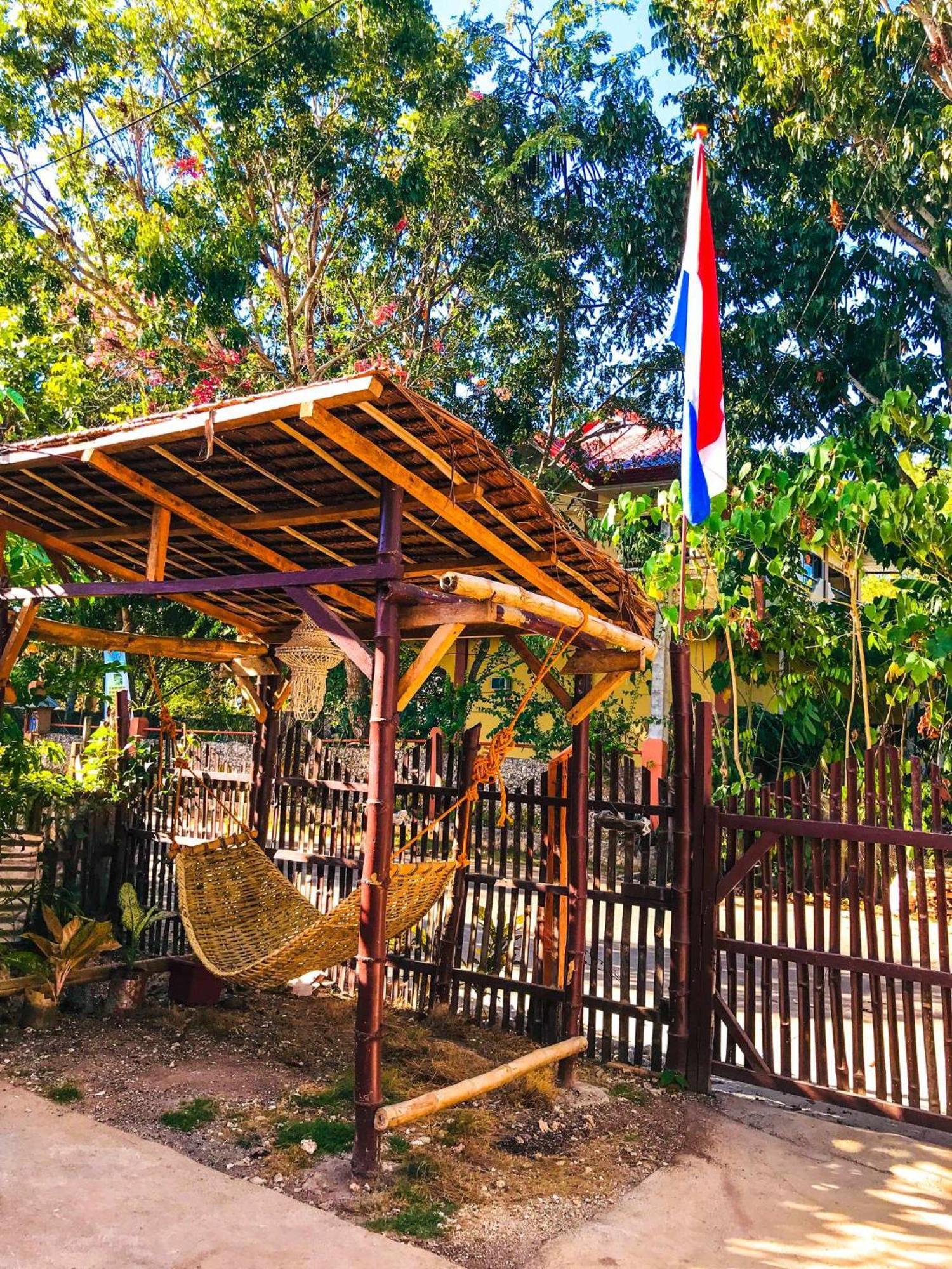 Don Leo'S Bnb Esperanza ภายนอก รูปภาพ